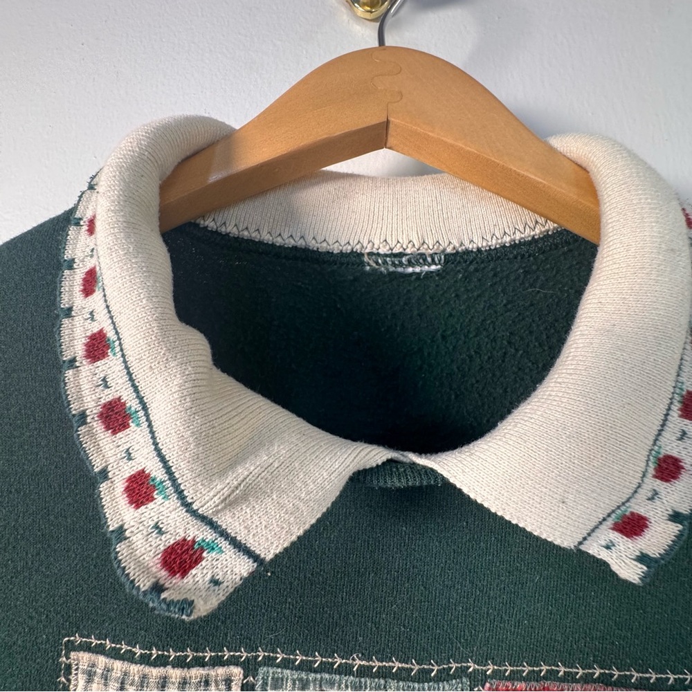Forest Green Patchwork Appliqu Accent Cottage Swe… - image 4